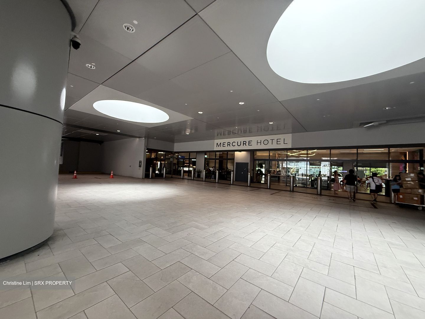 Club Street (D1), Retail #502839831